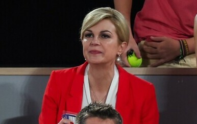 Kolinda Grabar-Kitarović na meču između Donne Vekić i Anne Karoline Schmiedlove