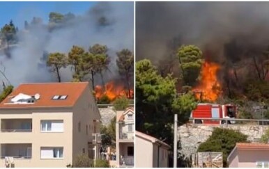 Požar u Šibeniku među kućama