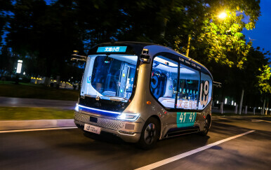 WeRideov robobus