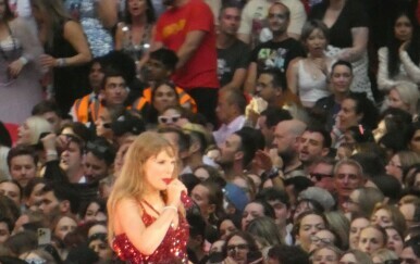 Taylor Swift - 4
