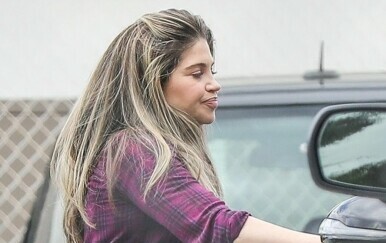 Danielle Fishel - 15