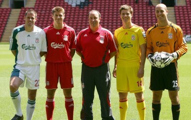 Carragher, Gerrard, Benitez, Alonso i Reina