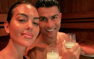 Georgina Rodriguez i Cristiano Ronaldo s obitelji