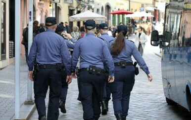 Policija u centru Zagreba, ilustracija