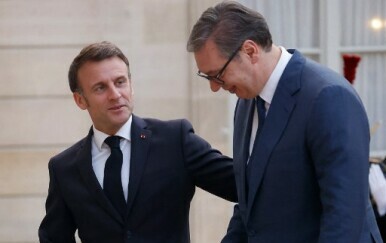 Emmanuel Macron i Aleksandar Vučić