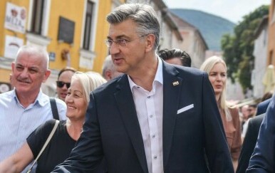 Andrej Plenković snimljen na 310. Sinjskoj alki