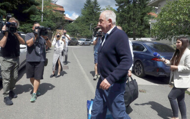 Ivo Sanader dužan je još milijune državi koja se pomalo naplaćuje iz blokiranih računa
