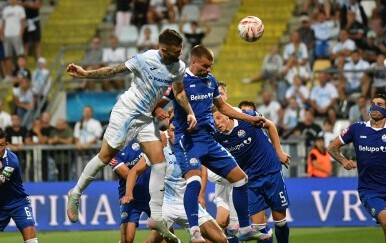 Slaven objavio fotografiju svog igrača, uvjereni su da je napadač Rijeke trebao dobiti crveni karton
