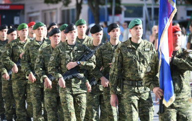 FOTO Političari i građani stigli u Knin