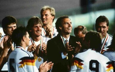 Umro legendarni njemački napadač Frank Mill (67)