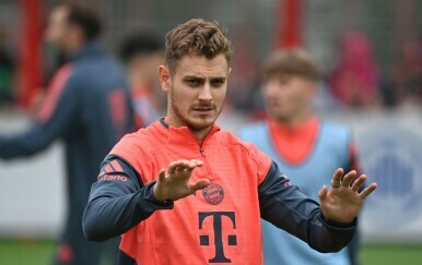 Bayernu stigla službena ponuda za Stanišića: Vatreni karijeru nastavlja u Turskoj?!