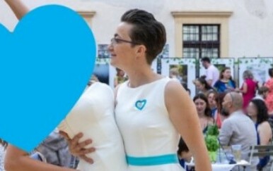 Udala se komičarka Marina Orsag