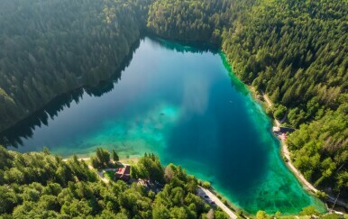 Na 2 sata od granice: Nevjerojatno lijepa jezera na kojima se traži osvježenje od ljetnih vrućina