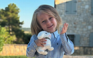 Bloom Tatarinov u mokasinama i košulji Ralph Lauren