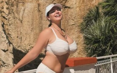 Tko je Kelly Brook koju zovu ženom s najsavršenijim tijelom na svijetu