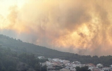 Požar kod Jasenica, nedaleko od Splita