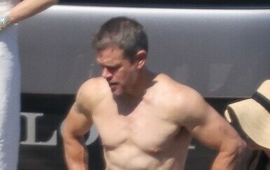 Matt Damon privukao pažnju na jahti isklesanim torzom
