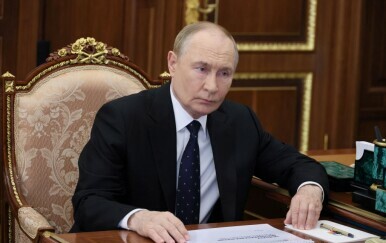 Putin smatra da SAD čini "iskrene napore" za kraj rata u Ukrajini
