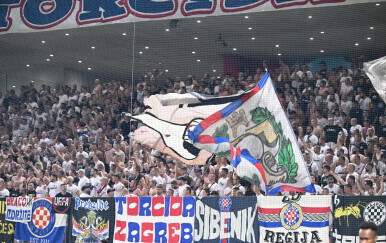 Pogledajte kako je Torcida ispratila igrače Hajduka nakon debakla u Tirani