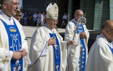 Hranić: Moćnici svijeta se poigravaju s malim narodima, ne može se nasilno oteti tuđe