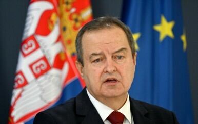 Dačić: Brutalan napad na policiju, ozlijeđeno 75 službenika, privedeno 114 osoba