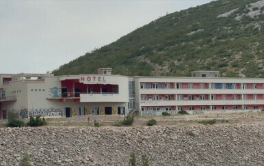 Peta sreća ili novi fijasko? Opustošeno zdanje na vratima Dalmacije traži novog koncesionara