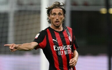 Luka Modrić oduševio potezom nakon utakmice: Svi bili pod tušem, a on pomagao suigraču