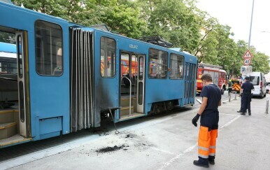 Požar tramvaja broj 13 - 5