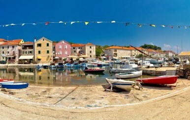 Dugi otok: Mjesto u kojem su zabranjeni priša, problemi i živciranje