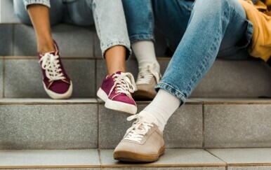 Što nositi s New Balance tenisicama? 5 stilskih savjeta za svaku ženu!