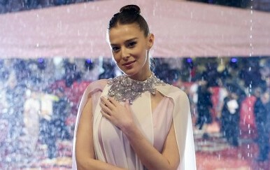 Milena Radulović - 4