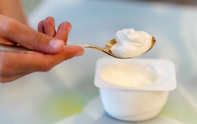 Kada je najbolje jesti jogurt za zdravlje crijeva, mršavljenje i jače kosti?