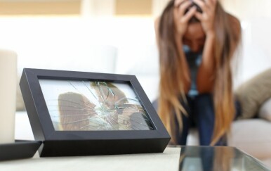 Ako radi ovo, vrijeme je da krenete dalje: 4 znaka da se ne trebate vratiti bivšem partneru