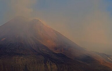 Erumpirala Etna, izdano upozorenje za zračni promet iznad Sicilije