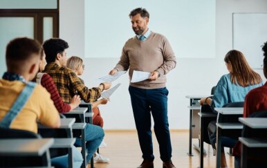 Koje ćete profesore imati u školi? Na ovih 10 tipova morate biti spremni kad počne nastava
