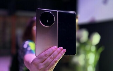 Honor Magic V5 je i službeno tu: Nemojte da vas zavara njegova tanka vanjština