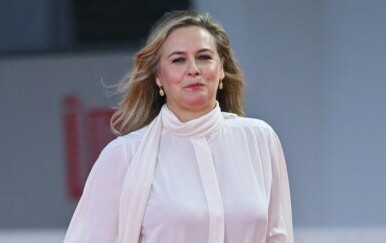 Alicia Silverstone neprepoznatljiva na novim fotografijama iz Venecije