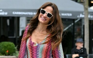 Maja Cvjetković s kćerkicom i partnerom - 4