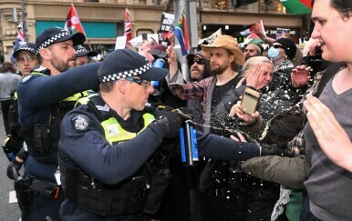 Širom Australije održani antiimigracijski skupovi