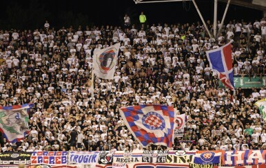 Torcida skandirala ime Hrvoja Maleša i poslala jasnu poruku: "Sad ili nikad!"