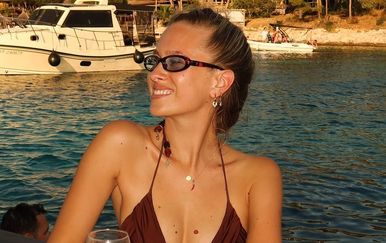 Domenica uživa u ljetu, a fotografijama u bikiniju oduševila je pratitelje