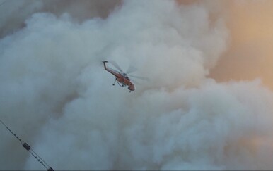 Teška nesreća: Dva helikoptera sudarila se u Grčkoj tijekom gašenja požara, traga se za drugom posadom