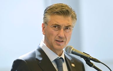 USKORO UŽIVO: Plenković u Imotskom daje izjavu za medije