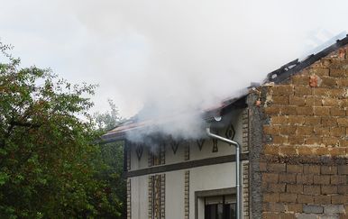 Zapalio sijeno u kući u Baškim Oštarijama pa izazvao požar: Uhićen 50-godišnjak