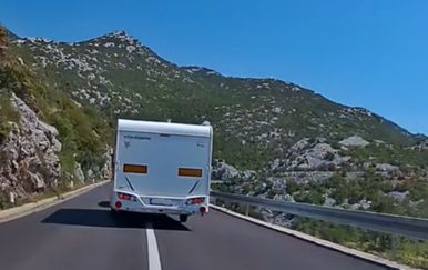 Turist je zbog ovog pretjecanja dobio nadimak manijak: Pogledajte njegov potez
