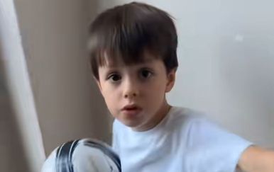 "Momci, ugledajte se!": Dječak iz susjedstva oduševio potezom, zar je to stvarno takva rijetkost?