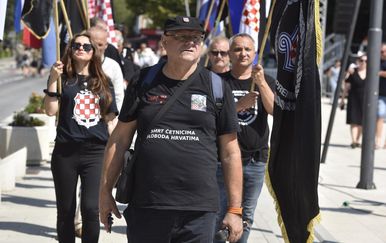 Keleminec i pristaše u Kninu uzvikivali "za dom spremni" pa poručili: "Ne bojimo se"