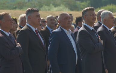 Politički vrh u Kninu: Razmirice pale u drugi plan, u prvom planu branitelji
