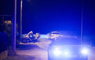Teška nesreća u Zagrebu: Vozilo sletjelo s ceste, jedna osoba smrtno stradala