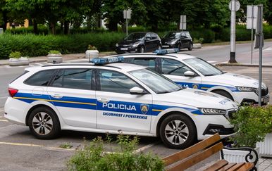 Supetar: Mladić napao 19-godišnjaka zbog motiva na majici
